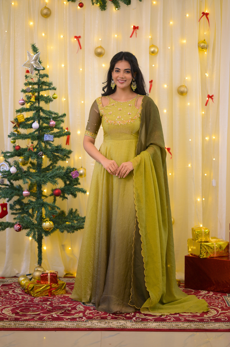 Designer Anarkali Dresses for Women – Elegant Styles for Weddings & Festive Occasions