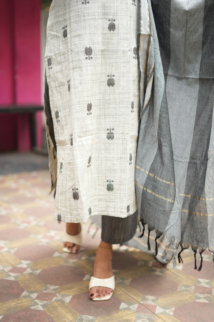 Thooriga 1 - Pure handloom cotton suit set