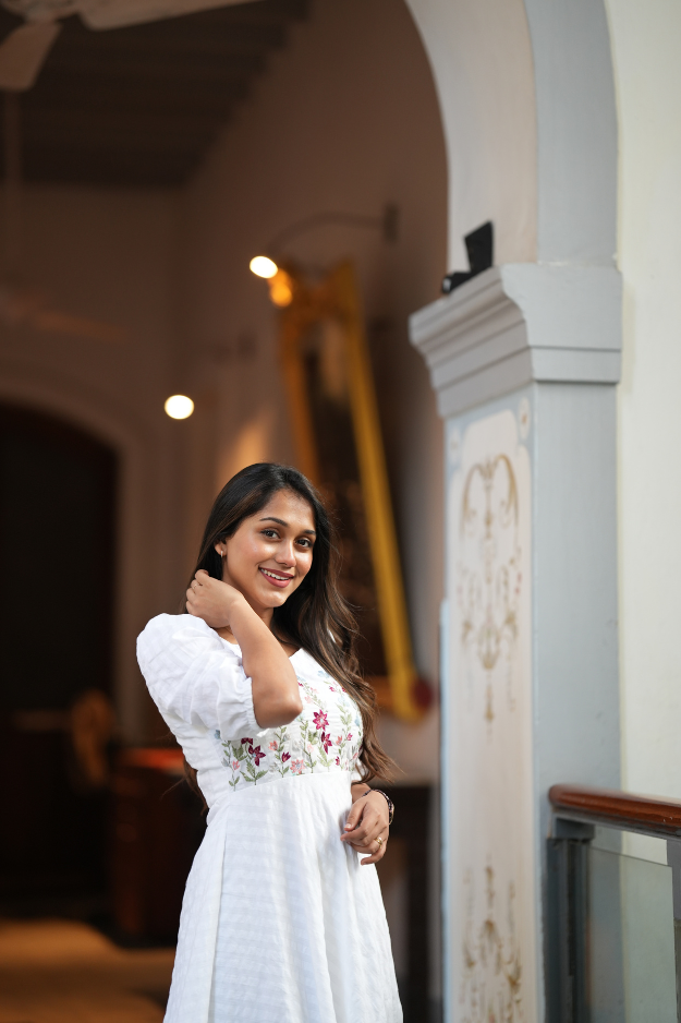 Elisa - Floral embroidered Hakoba frock