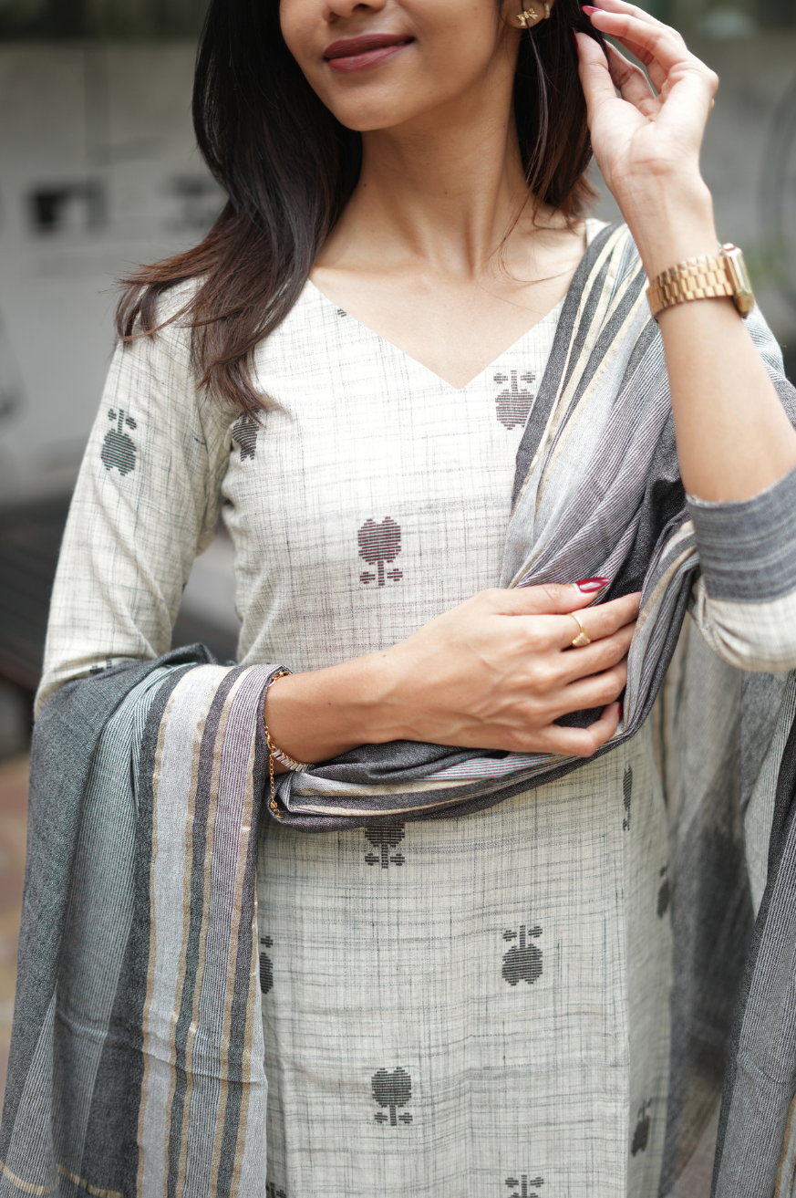 Thooriga 1 - Pure handloom cotton suit set