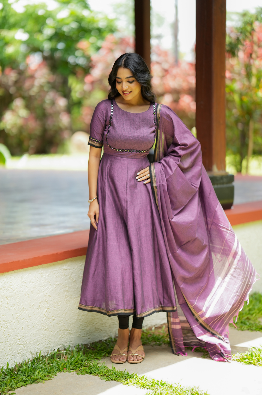 Amudha