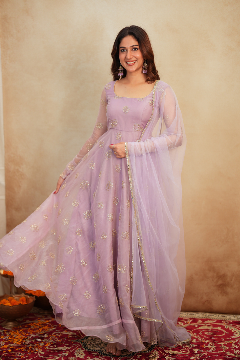 Nivi 2