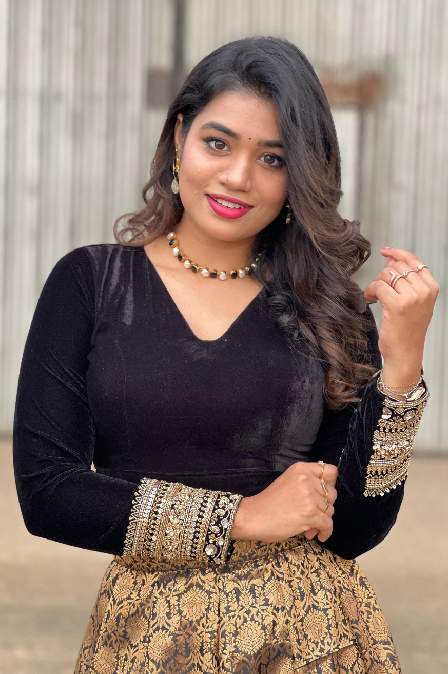 Gita Blouse