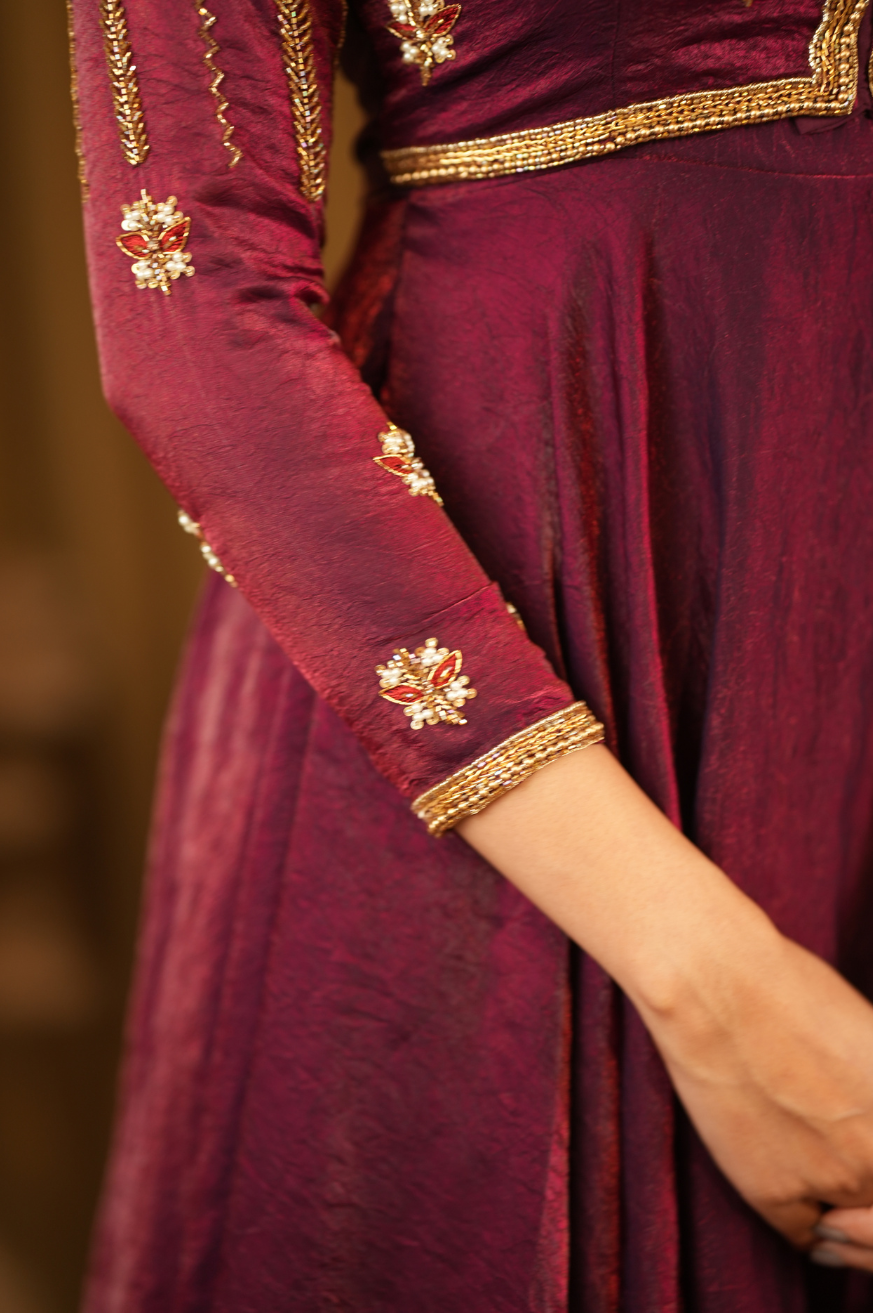 Lakshana Collection
Premium Designer Gown
