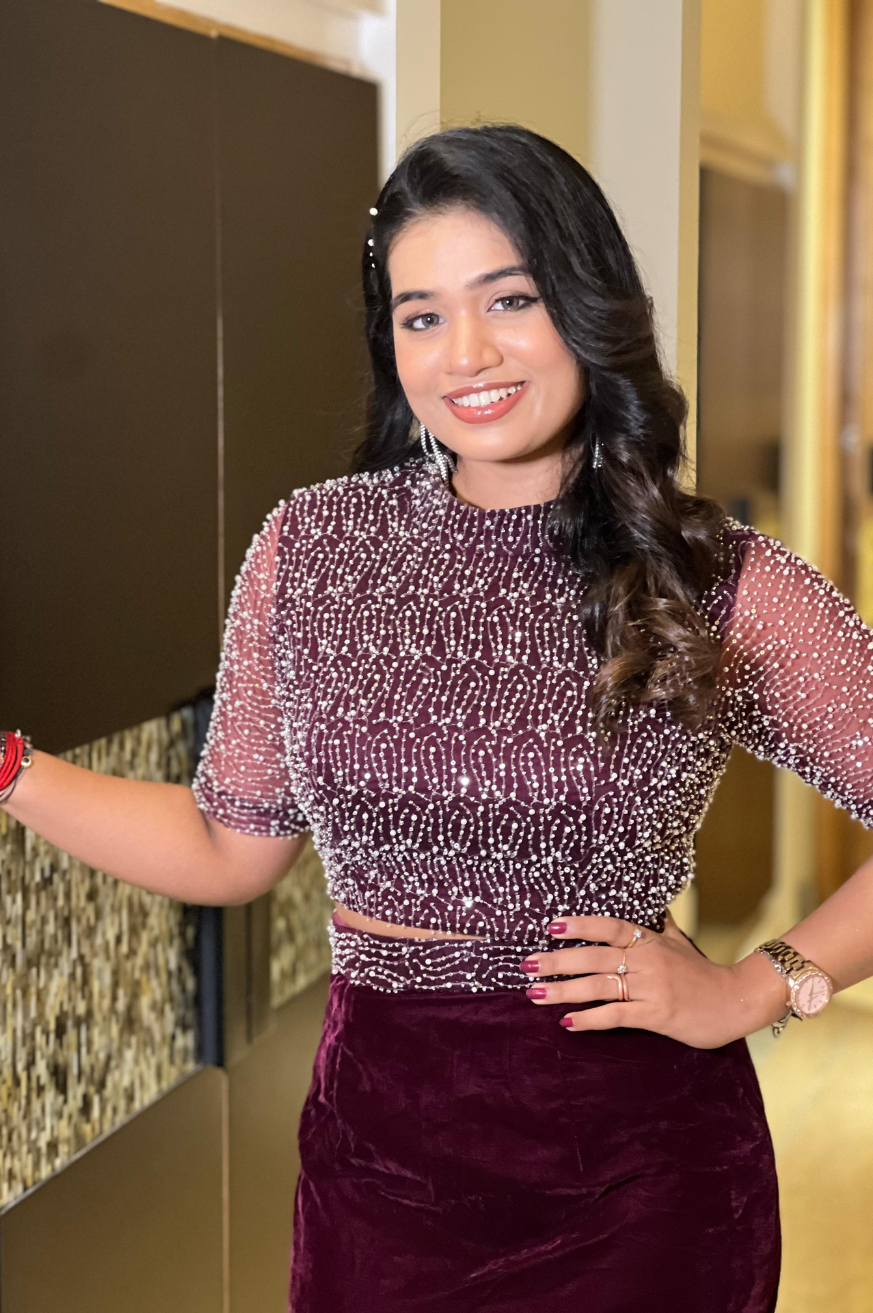 Anvee Collection
Premium Designer Party wear