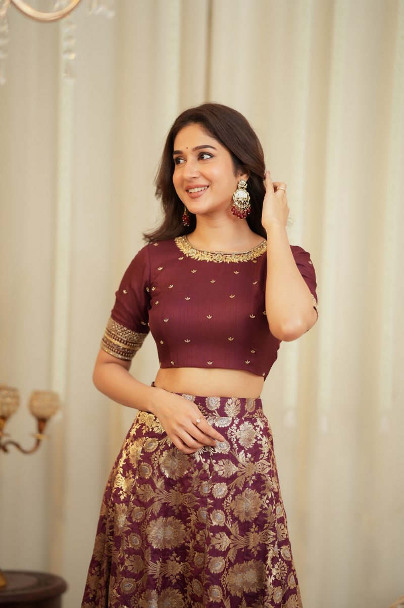 Suganya Collection
Premium Designer Lehanga