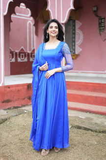 Vishwa Collection
Premium Dual-coloured Festive Anarkali