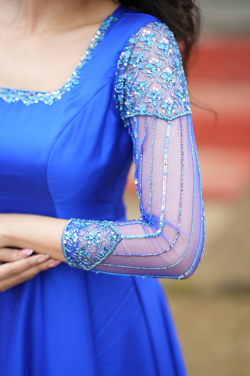 Vishwa Collection
Premium Dual-coloured Festive Anarkali