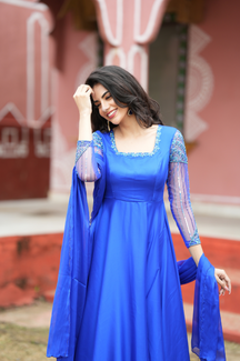Vishwa Collection
Premium Dual-coloured Festive Anarkali
