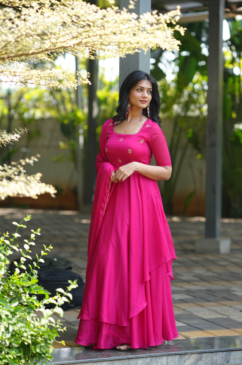 Sara Collection
Premium Designer anarkali