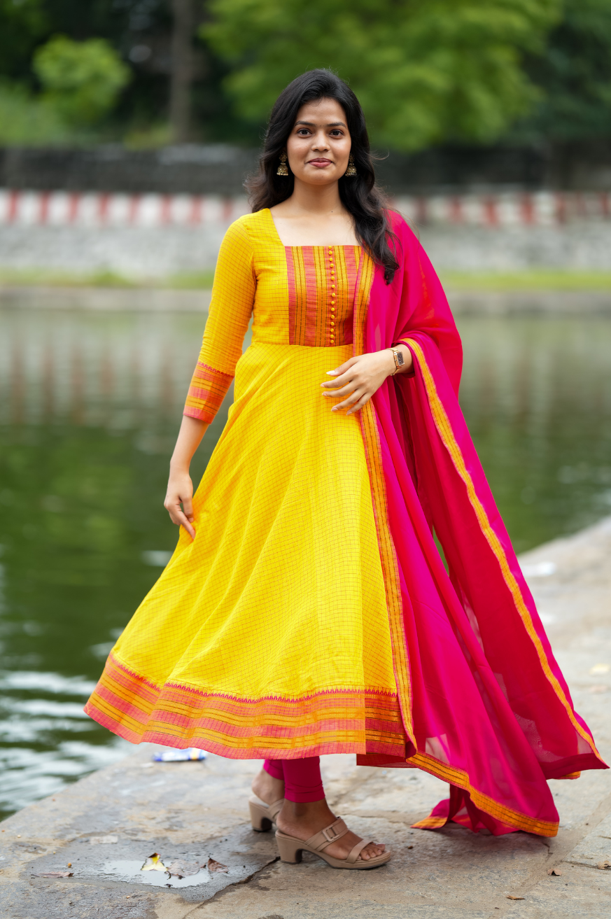 Shruthika Series 2 Pure cotton checked temple Anarkali