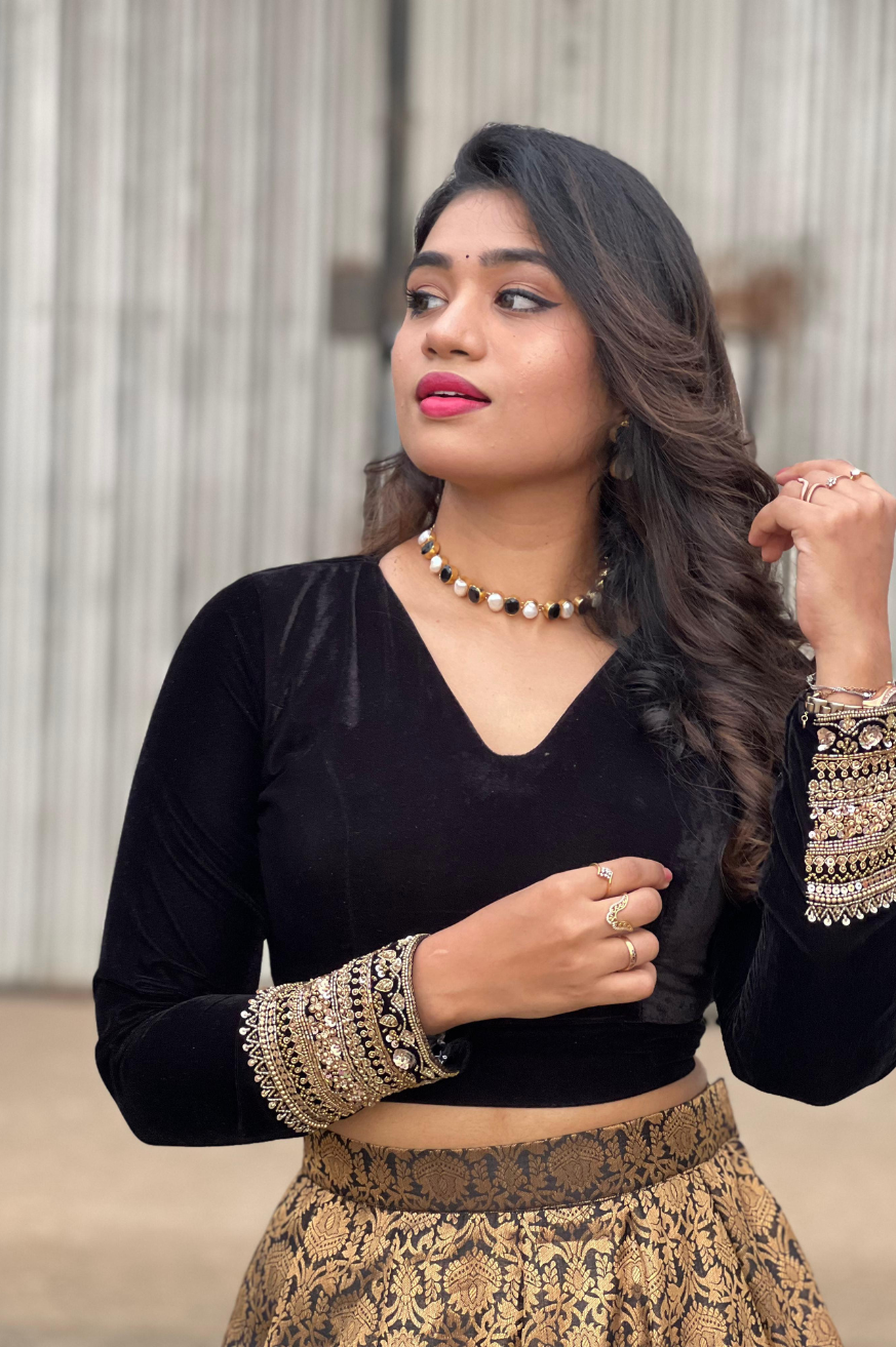 Gita Collection
Premium Elegant Designer Lehanga