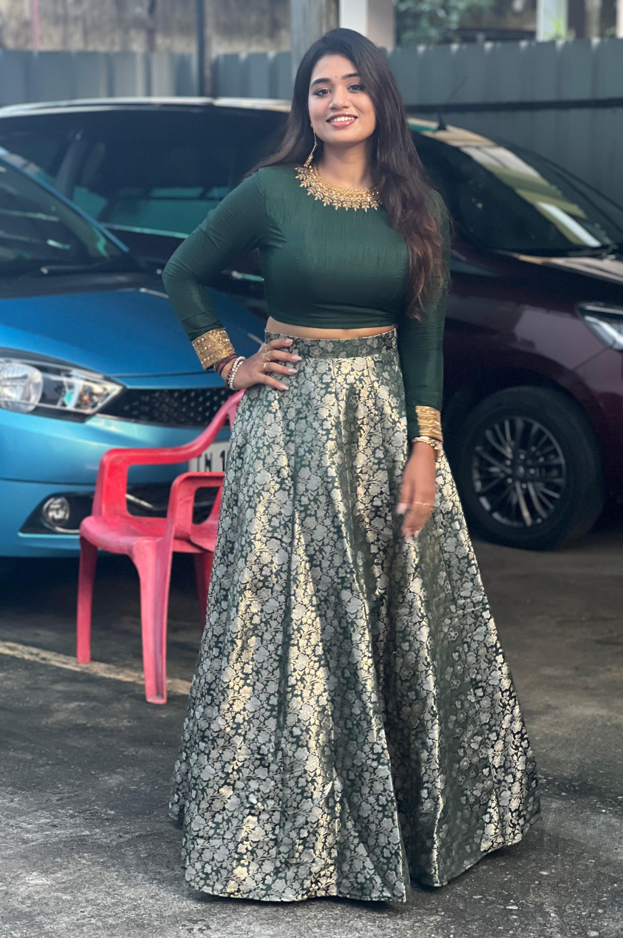 Sara Collection
Premium Designer Lehanga