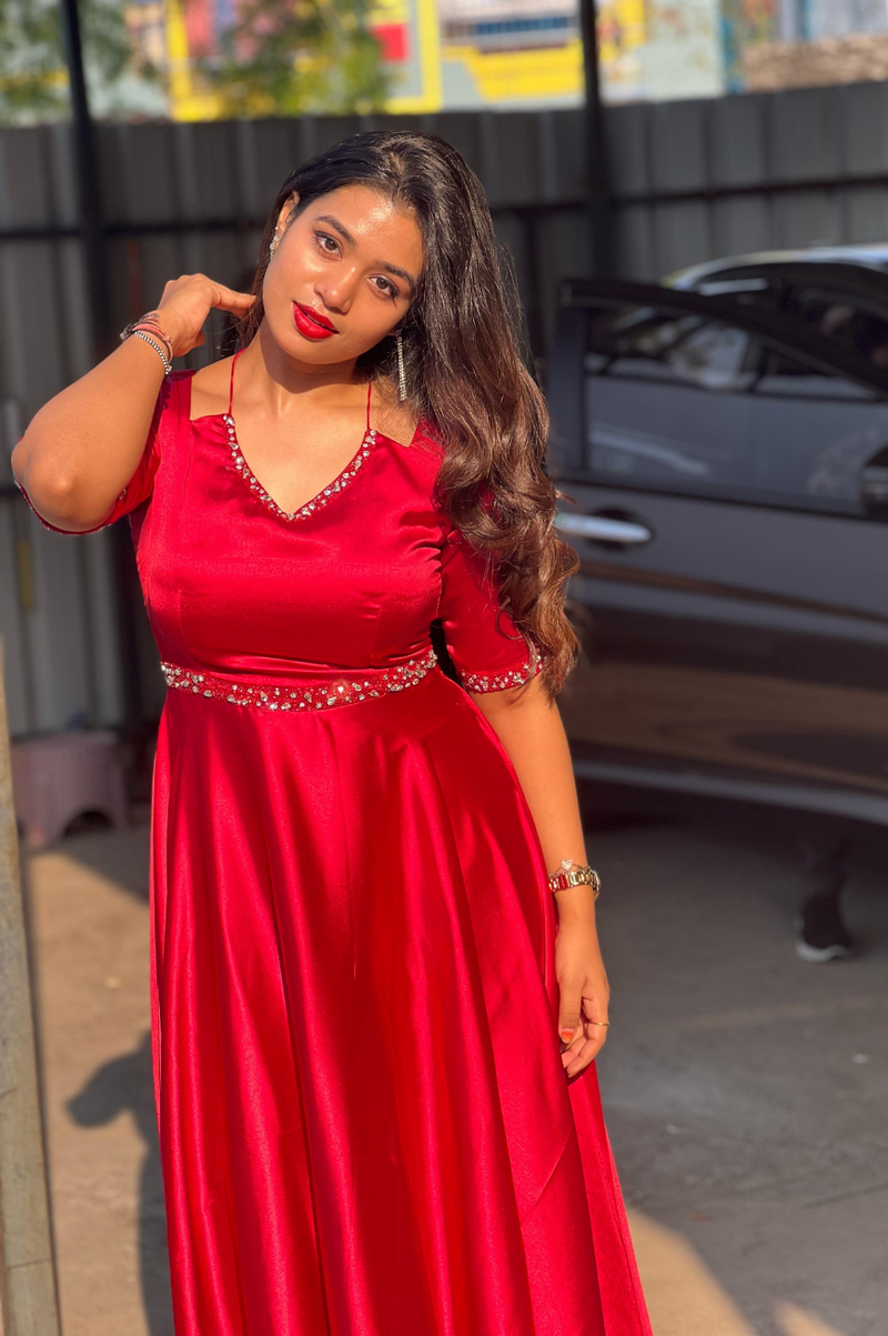 Rose Collection
Premium Indo-western gown